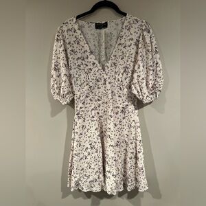 BNWT! Minkpink dress size medium